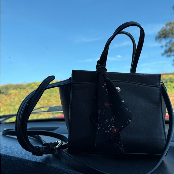 Chic Black Satchel with Floral Scarf Accent - Picture 4 of 5